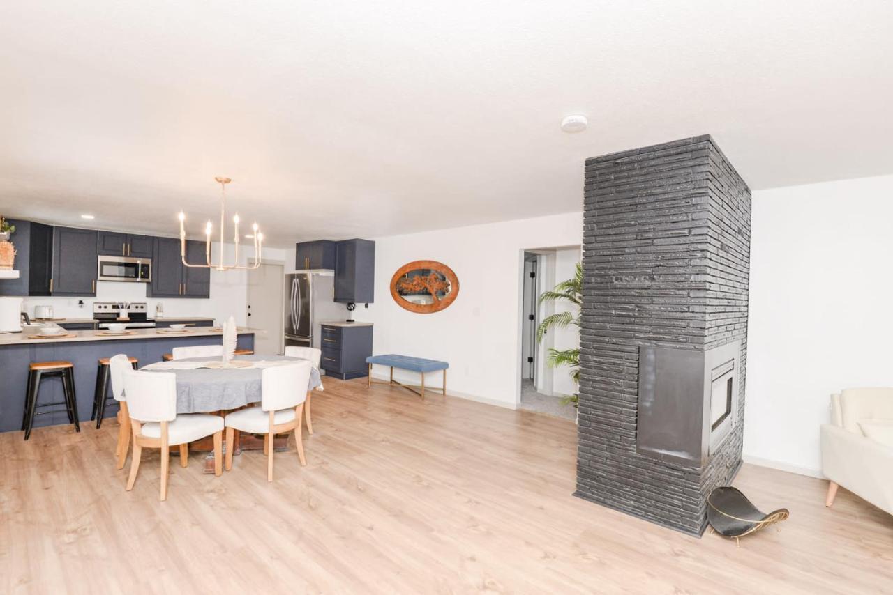 New Remodeled Townhome In Central Fargo Bagian luar foto